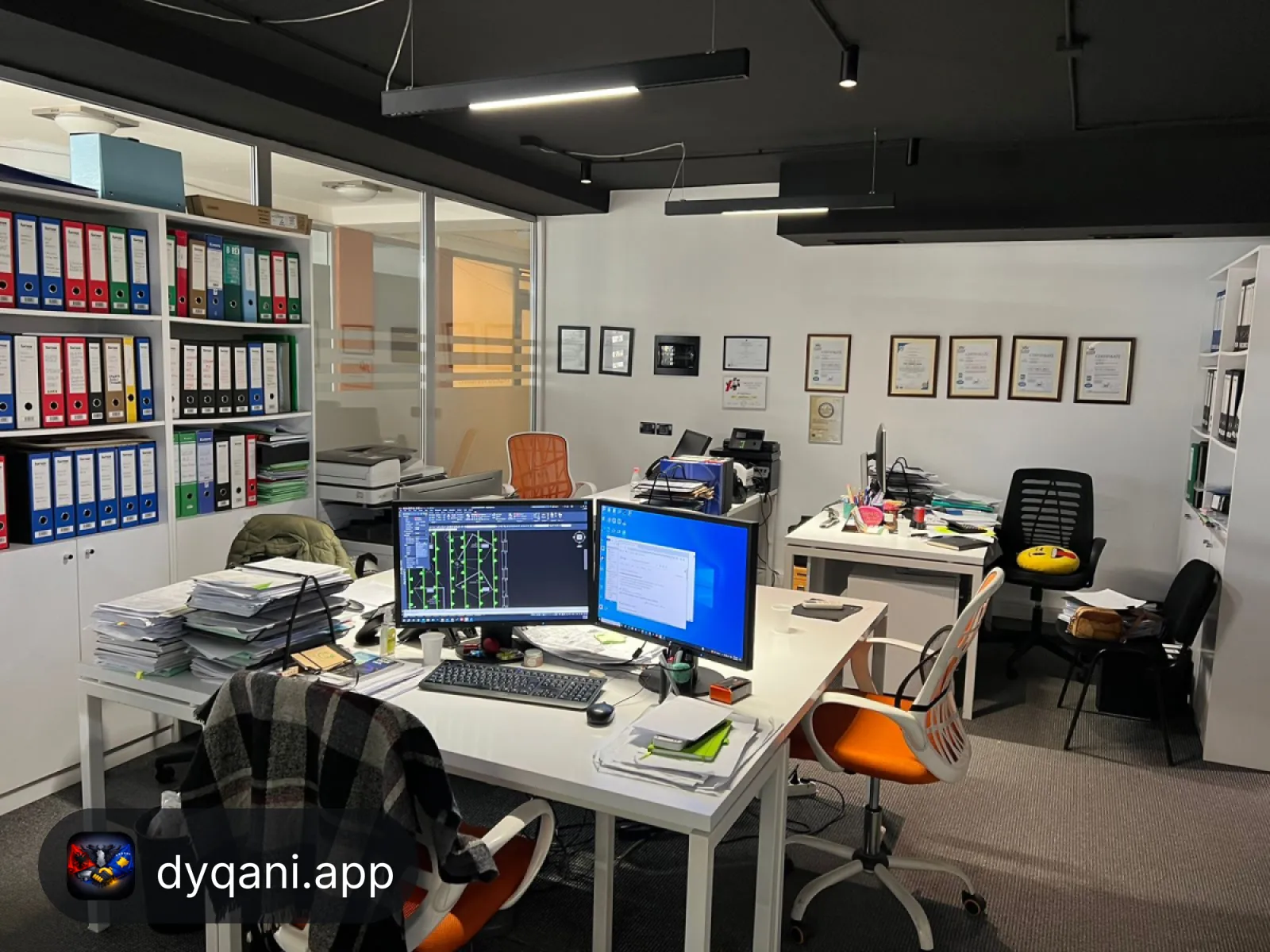 Zyra me qira 72m2 e mobiluar – 1,100€ – Tirane – I mirë — Tirane - Foto 3