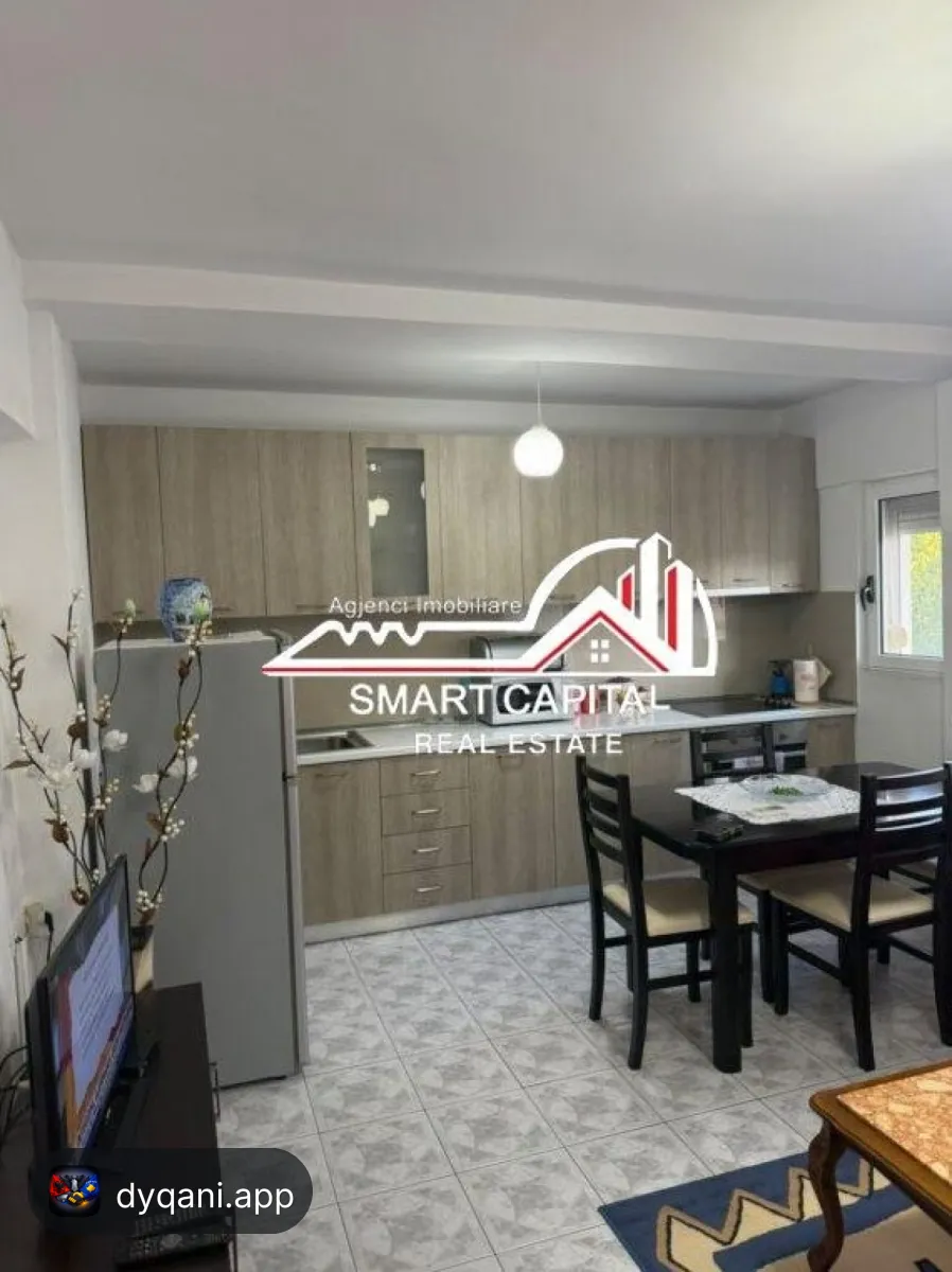 Shitet Apartament 3+1 Te Tregu I Madh – 13.6M Lek – I mirë — vlorë - Foto 1