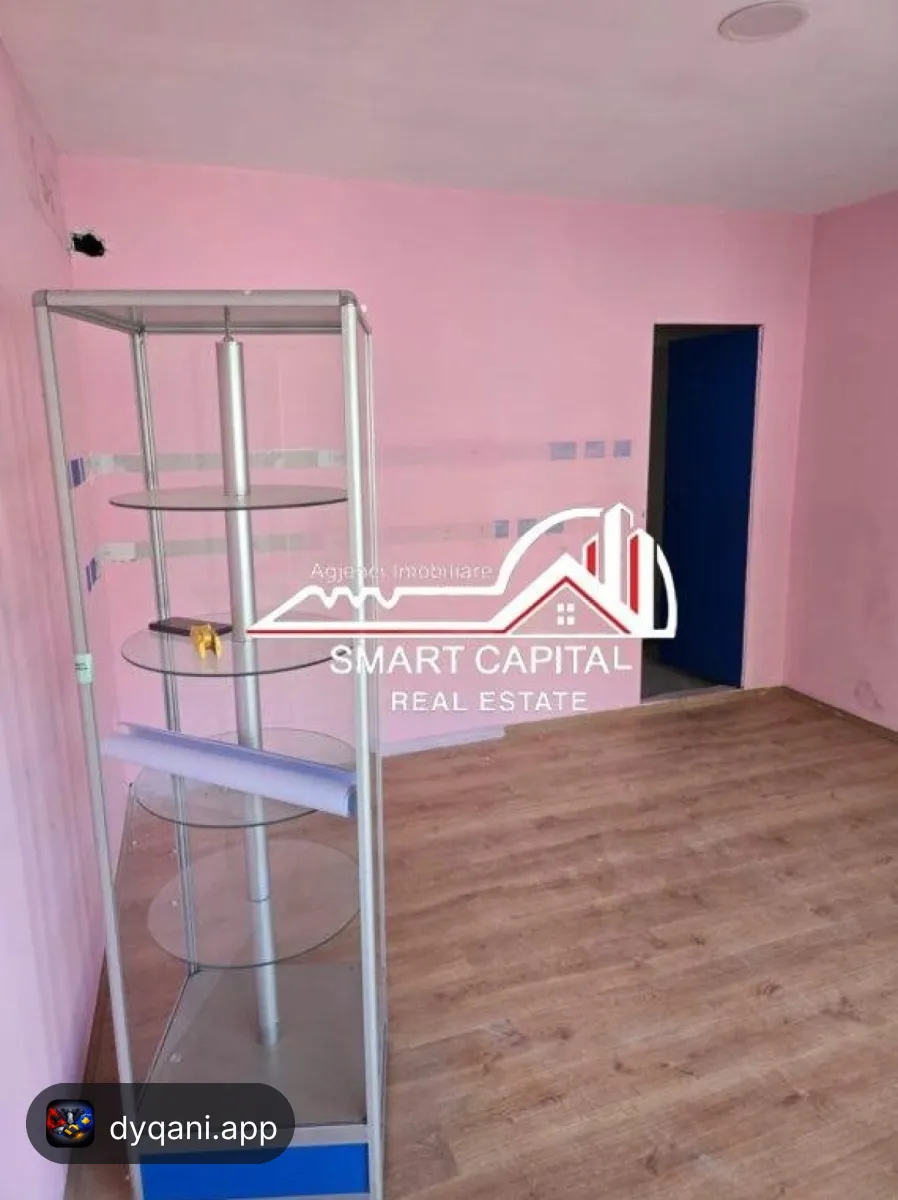 Ofrohet Për Qera Dyqan Në Afërsi – 20,000 Lek – Vlorë — Vlorë - Foto 7