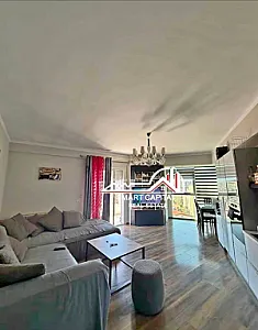 Apartament 2+1+2 në shitje pranë Kishës – 163,000€ – I mirë — Vlorë - Foto 1