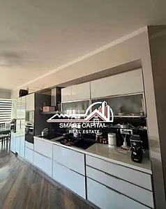 Apartament 2+1+2 në shitje pranë Kishës – 163,000€ – I mirë — Vlorë - Foto 3