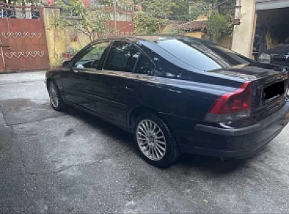 Volvo S60 2.4 nafte automatik me qera – 35€ – Durrës — Durrës - Foto 2