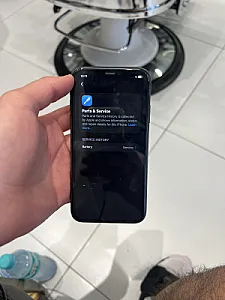 Shitet Iphone 11 me kuti – Kamëz – Si i ri — Kamëz - Foto 3