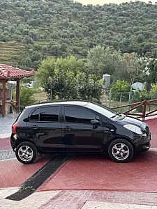 Toyota Yaris 1.4 nafte manuale 2009 – 3,700 Lek – Vlorë — Vlorë - Foto 3