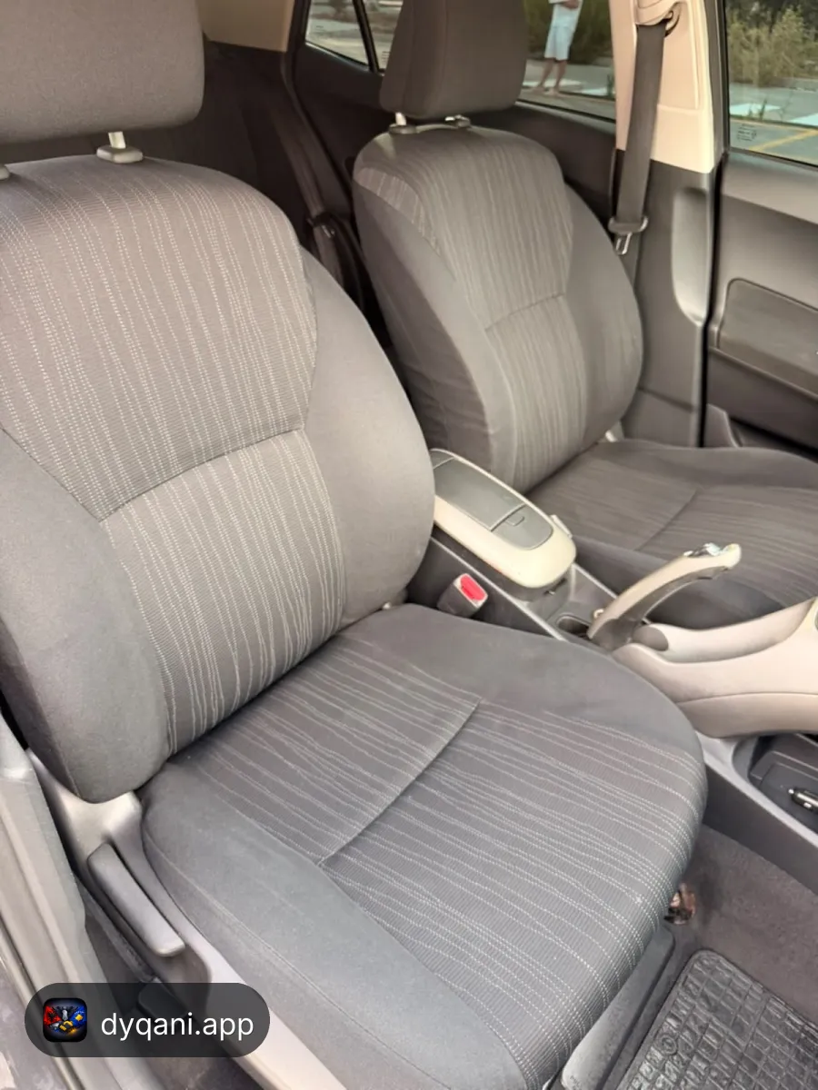 Toyota Auris 1.4 nafte 2008 – 4,300 Lek – Vlorë – I mirë — Vlorë - Foto 7