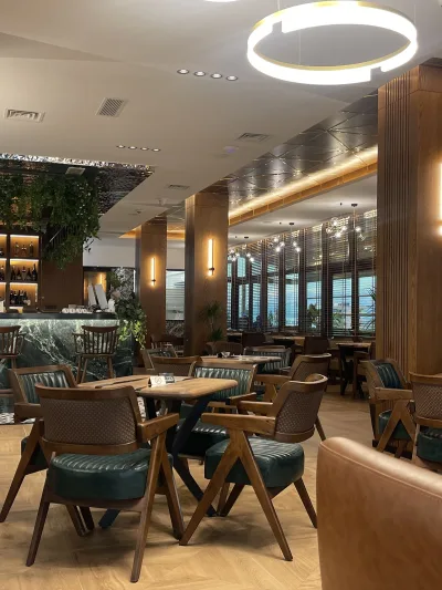 Meridian Bar Restorant