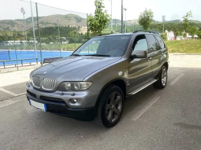 Makina me qera (Rent a car) Eiffel Korce