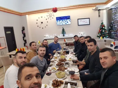 Fast Food Piceri Kreperi Lio