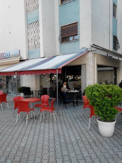 Bar caffe Xhamia