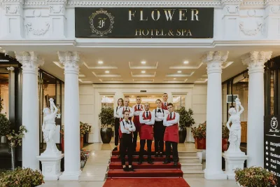 Flower Hotel & Resort