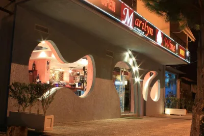 Wine Bar Marilyn Monroe