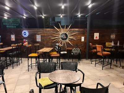La Casa bar