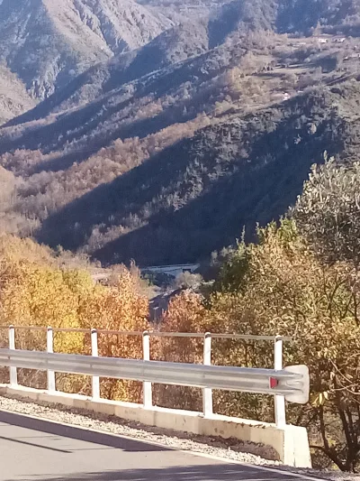 Ura e Gurrës, Polis