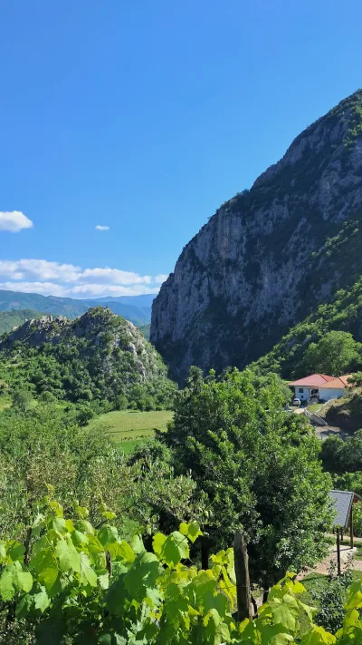 Guri i Borjes Mirake