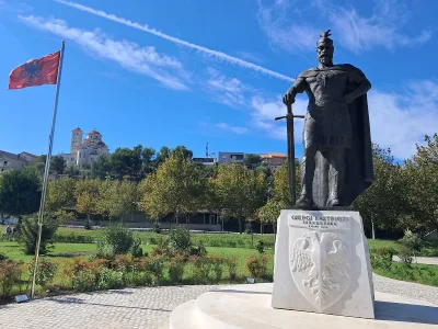 Statue of Skanderbeg