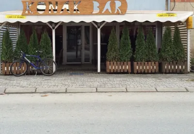 Konak Bar,Shtime