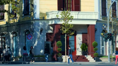 Monarc Hotel, Tirana