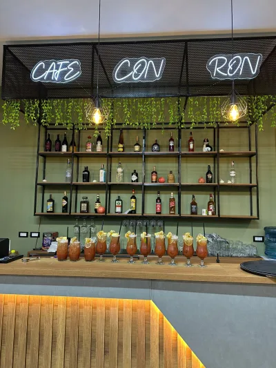 Café con Ron