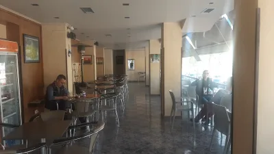 Orange bar tek Mozi