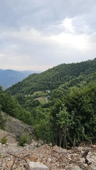 Llozhen, Tropojë