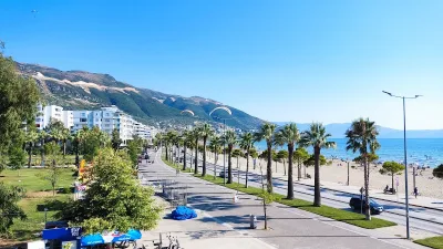 Plazhi i Ri