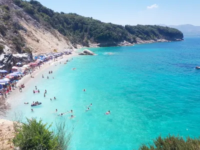 Pulëbardha Beach
