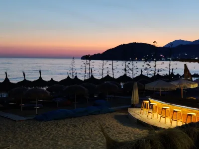TE VARKA - Beach Bar