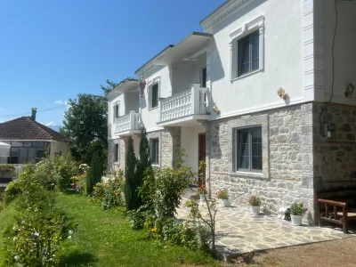 Guest House Vila Hakorja