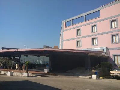 Adma Hotel