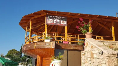Fladeno Beach BAR
