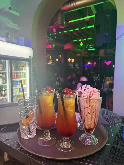 Dami Lounge