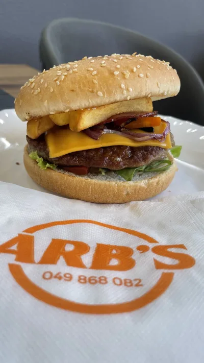 ARB'S Lounge