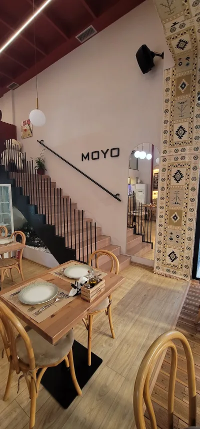 Moyo Food & Drink