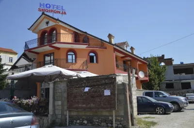 Hotel Shqiponja