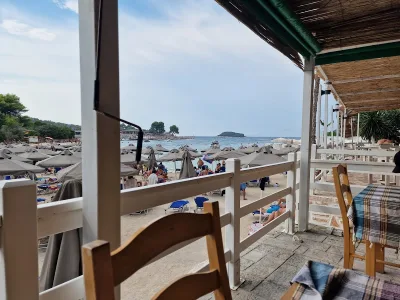Paradise Beach Bar & Restaurant