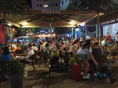 Bar Kafe Polisi