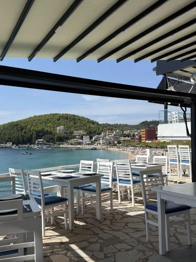 Acta Restaurant