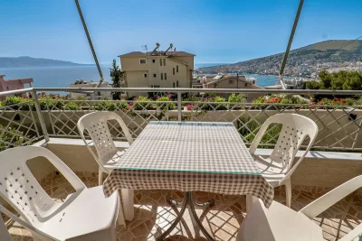 Eleni Apartments