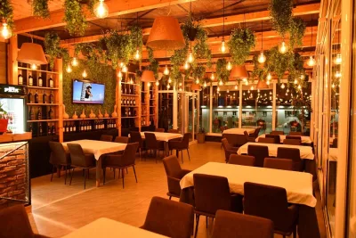 Tomorri Restaurant