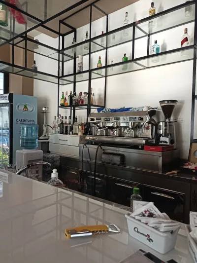 BAR CORNER