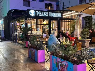 Peaky Corner Bar & Pizza