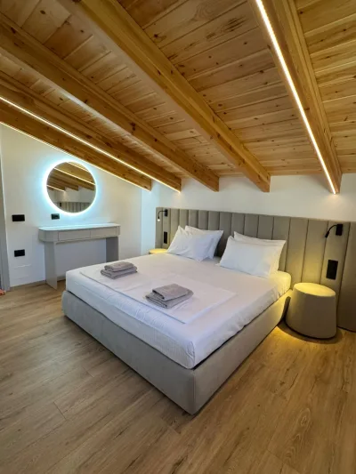 Foti Rooms / Azure Serenity Suites