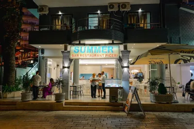 Summer Restaurant