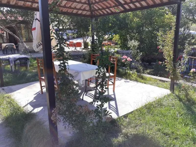 Bar Restorant Joti Sarisalltik