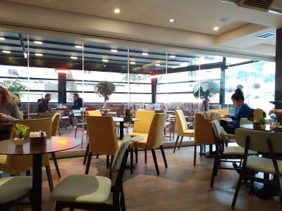 Cafe D'Anvers Tiranë