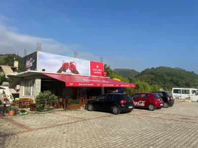 Garden Bar
