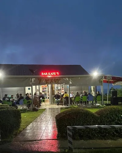 Bar Kafe Kadiu