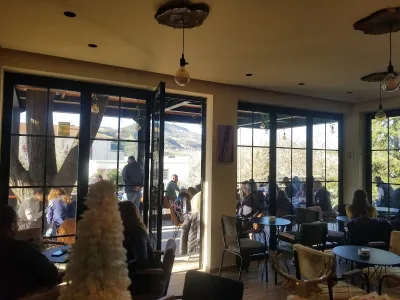 Sol Artist Bar