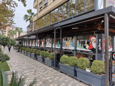 Le Cafe Vlore