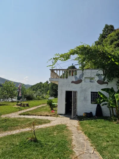 Lokali Freskia e Lumit